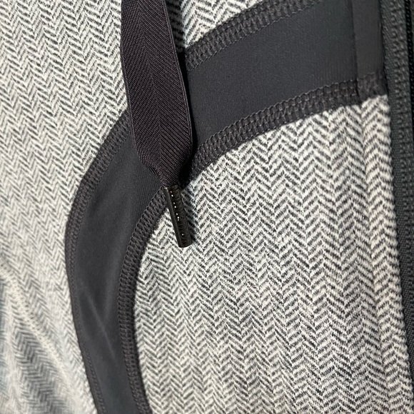 Lululemon Stride Jacket *Brushed Ghost Heathered Coal Herringbone / Coal - Picture 9 of 11